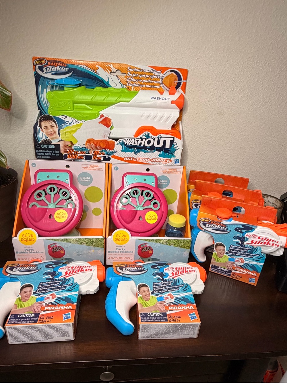 NERF Super Soaker & Piranha Water Blasters/bubble blower Bundle